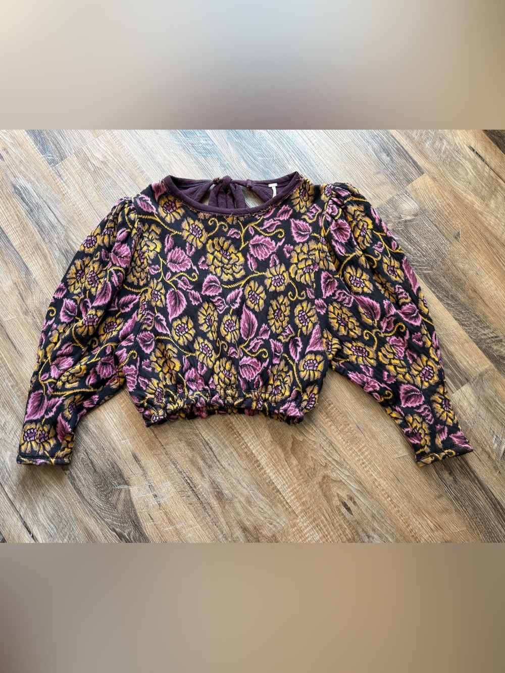 Free People Floral Puff-Sleeve Cropped Sweater - Purple & Mustard on Black